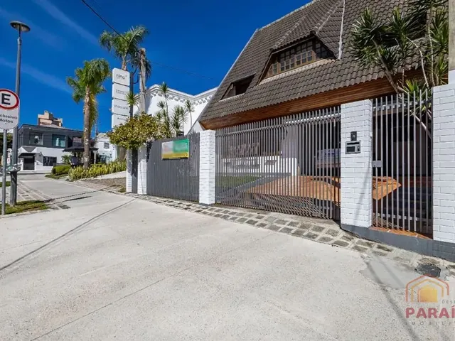 Prédio com 260m² 4 quartos e 3 banheiros, para alugar, no bairro Bigorrilho em Curitiba