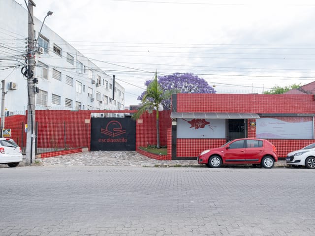 Prédio com 989m², à venda ou para alugar, no bairro Centro em Pelotas
