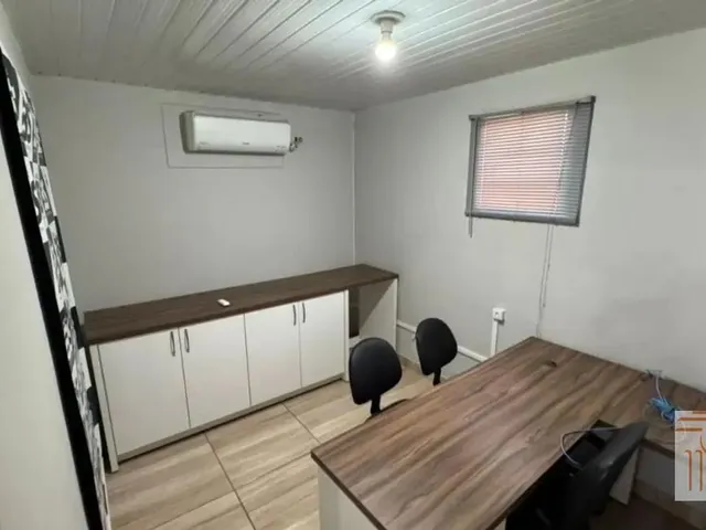 Prédio com 750m², para alugar, no bairro Bacacheri em Curitiba