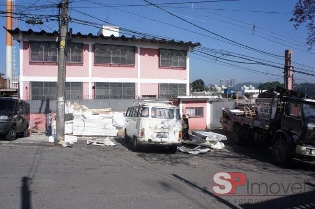 Prédio com 1250m², à venda, no bairro Jardim São Jorge (Raposo Tavares) em São Paulo