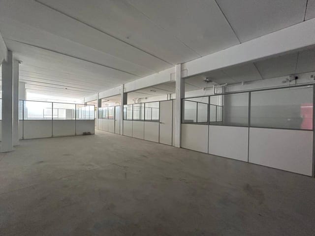 Prédio com 537m², à venda, no bairro Três Vendas em Pelotas