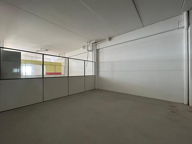 Prédio com 537m², à venda, no bairro Três Vendas em Pelotas