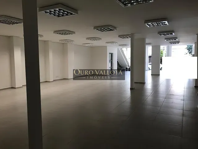 Prédio com 320m², para alugar, no bairro Vila Olímpia em São Paulo