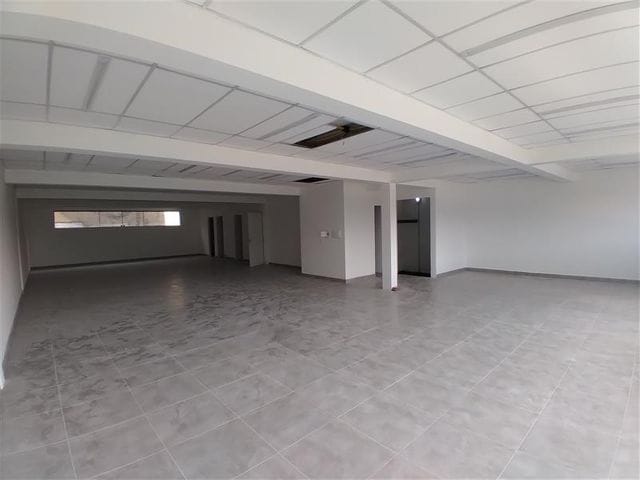 Prédio com 800m², à venda ou para alugar, no bairro Canindé em São Paulo