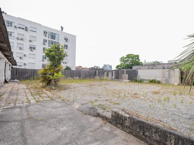 Prédio para alugar, no bairro Centro em Pelotas