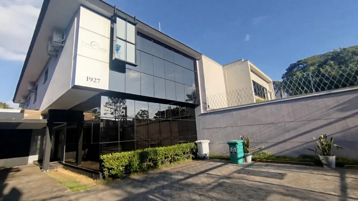 Casa comercial para venda e locação em Indianópolis, 500m²
