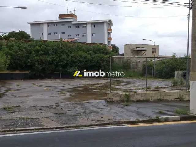 Prédio com 2000m², para alugar, no bairro Jardim Conceição em Campinas