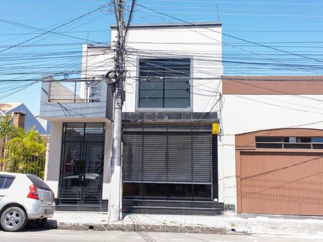 Prédio para alugar, no bairro Centro em Pelotas