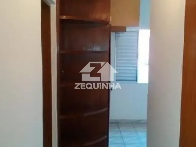 Prédio com 360m² 11 quartos e 10 banheiros, à venda, no bairro Vila Campesina em Osasco