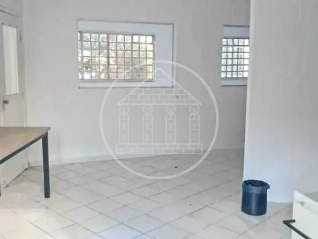 Prédio com 894m², para alugar, no bairro Vila Sofia em São Paulo