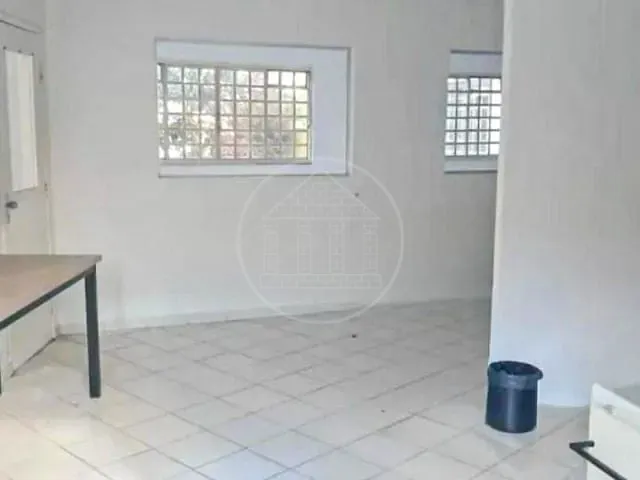 Prédio com 894m², para alugar, no bairro Vila Sofia em São Paulo