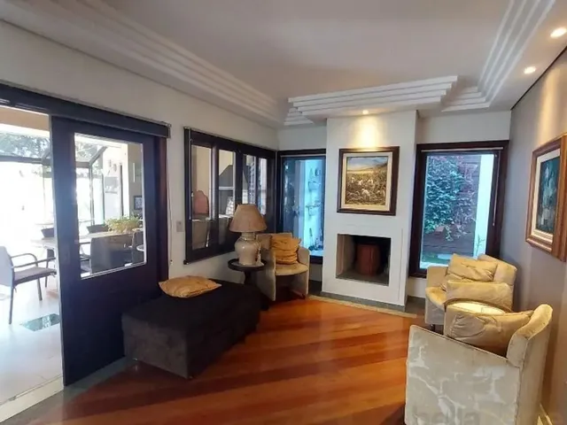 Prédio com 470m² 1 quarto e 5 banheiros, para alugar, no bairro Ahú em Curitiba