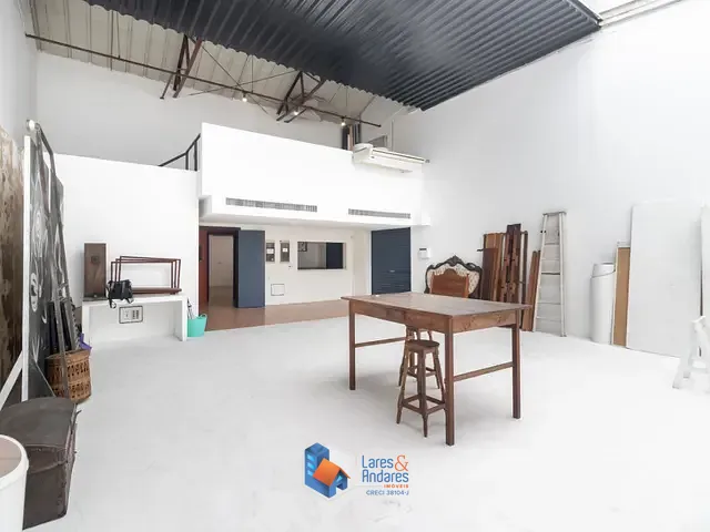 Prédio com 340m², à venda, no bairro Vila Nova Conceição em São Paulo