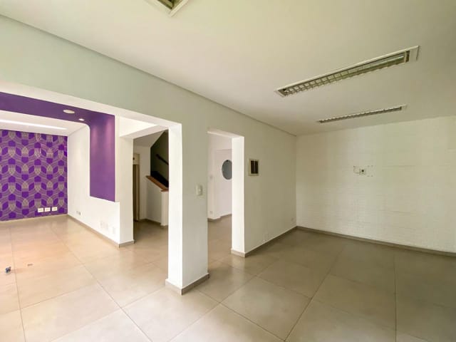Prédio com 400m², à venda, no bairro Vila Uberabinha em São Paulo