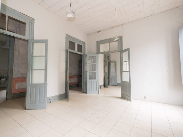 Prédio com 579m², à venda, no bairro Centro em Pelotas
