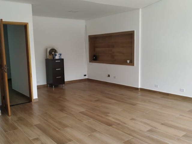 Prédio com 330m², à venda, no bairro Penha de França em São Paulo