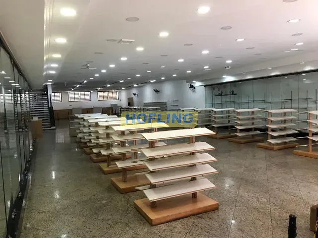 Prédio com 492m², para alugar, no bairro Centro em Araras