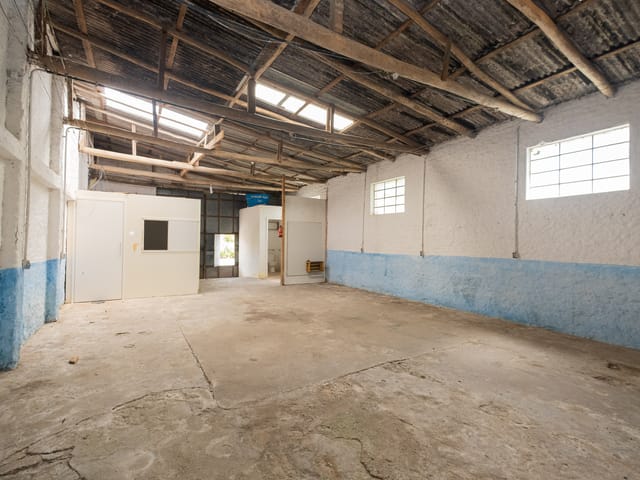 Prédio para alugar, no bairro Três Vendas em Pelotas