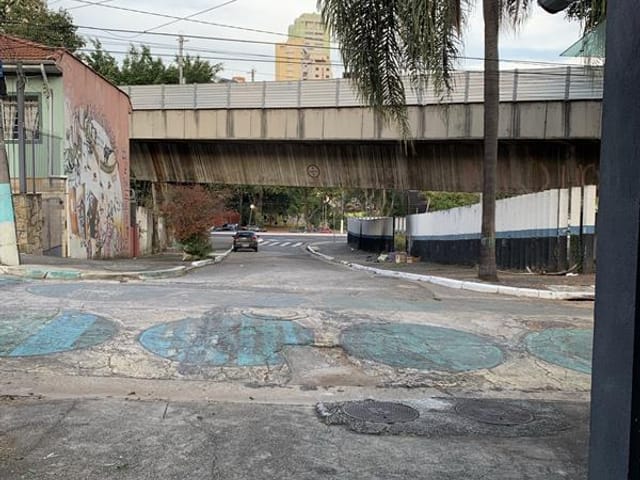 Prédio com 1150m², para alugar, no bairro Santana em São Paulo