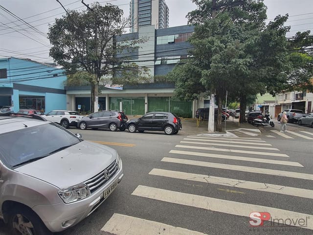 Prédio com 1550m², à venda, no bairro Chácara Santo António em São Paulo
