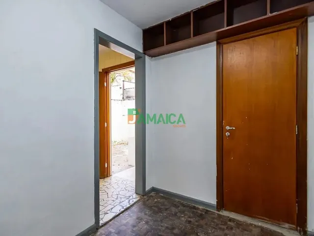 Prédio com 140m² 1 quarto e 2 banheiros, para alugar, no bairro Água Verde em Curitiba