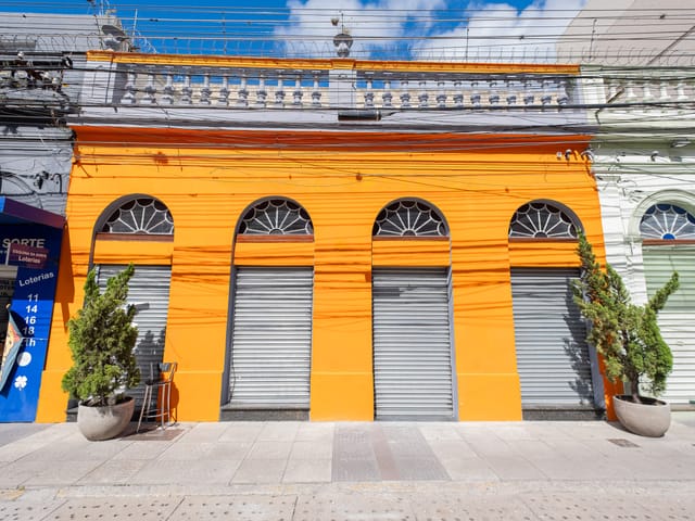 Prédio com 468m², para alugar, no bairro Centro em Pelotas