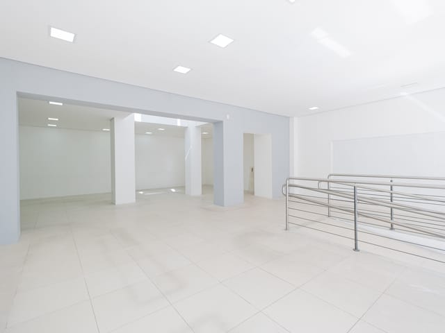 Prédio com 468m², para alugar, no bairro Centro em Pelotas