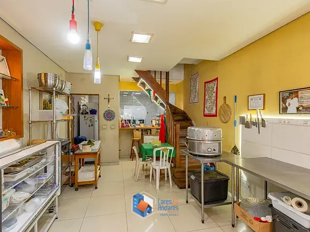 Prédio com 60m², à venda, no bairro Moema em São Paulo