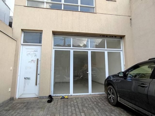 Prédio com 450m², à venda ou para alugar, no bairro Parque Santos Dumont em Taboão da Serra