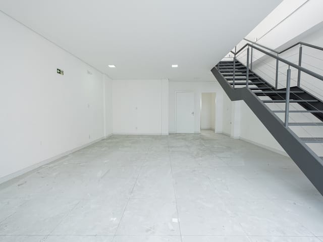 Prédio com 11m², à venda, no bairro Centro em Pelotas