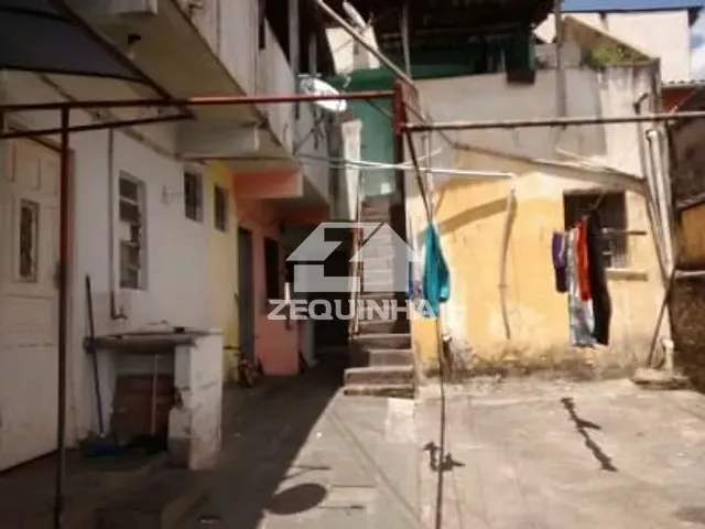 Prédio com 250m² 7 quartos e 7 banheiros, à venda, no bairro Santo Antonio em Osasco