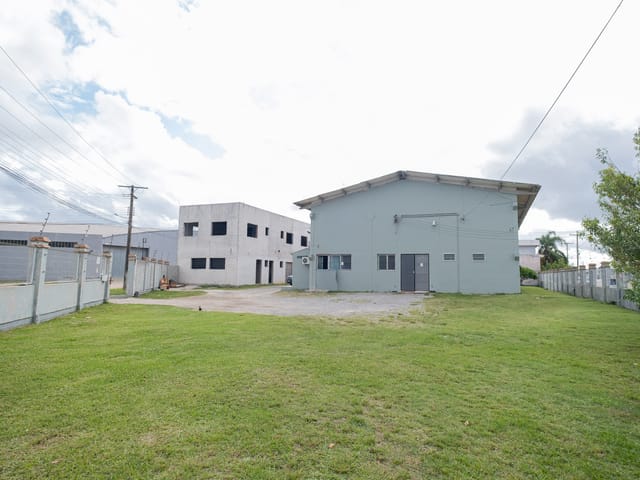 Prédio com 1382m², à venda, no bairro Três Vendas em Pelotas