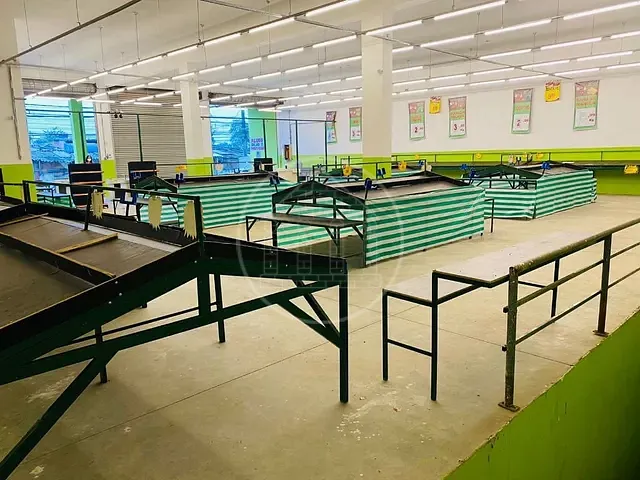 Prédio com 1000m², para alugar, no bairro Parque São Miguel em São Paulo