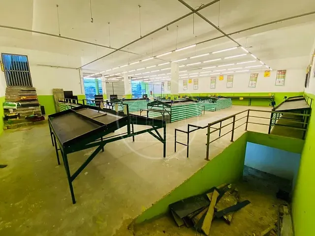Prédio com 1000m², para alugar, no bairro Parque São Miguel em São Paulo