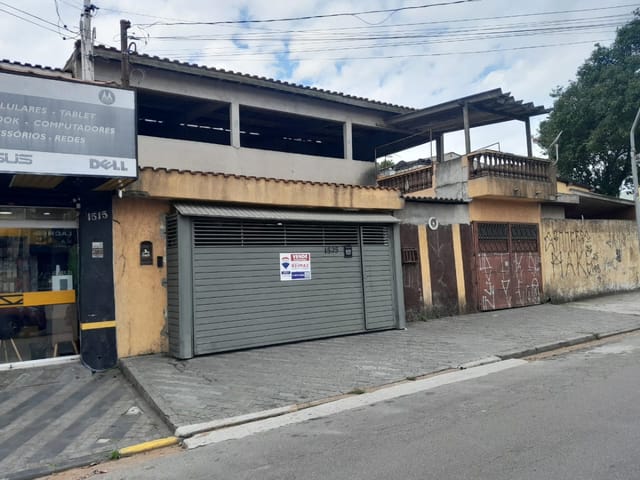 Prédio com 126m², à venda, no bairro Parque Capuava em Santo André
