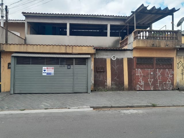 Prédio com 126m², à venda, no bairro Parque Capuava em Santo André