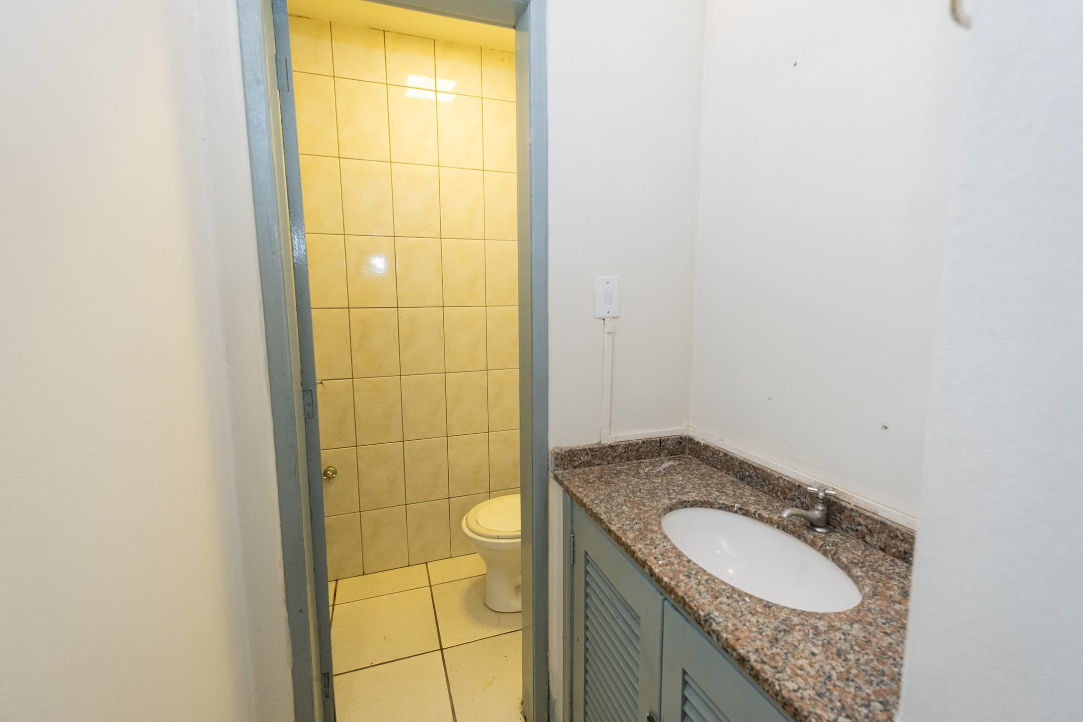 Prédio à venda no centro de Pelotas - 98 m², 2 banheiros, churrasqueira, mezanino e com alta visibilidade. - 11