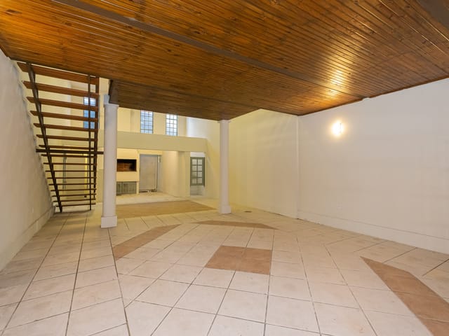 Prédio com 128m², à venda, no bairro Centro em Pelotas