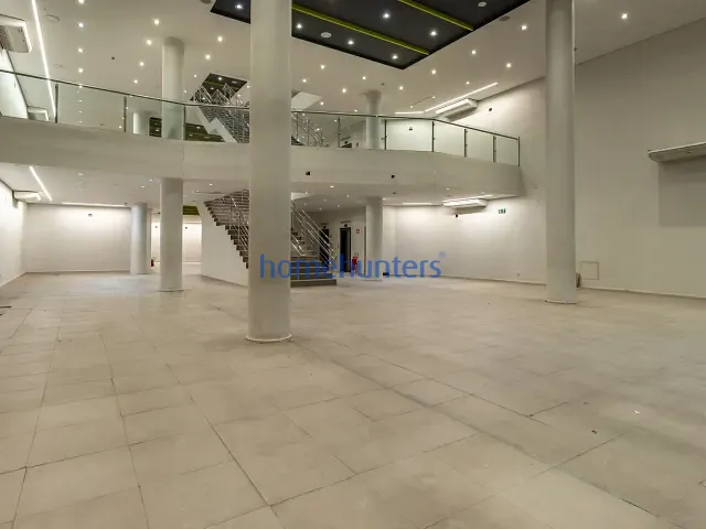 Prédio com 560m², para alugar, no bairro Centro em Campinas
