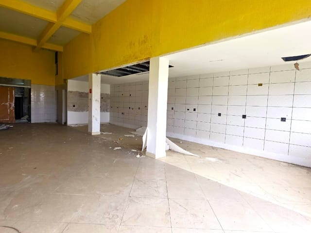 Prédio com 806m², à venda, no bairro Centro Cotia em Cotia