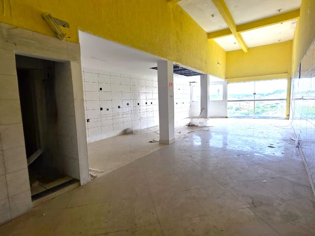 Prédio com 806m², à venda, no bairro Centro Cotia em Cotia
