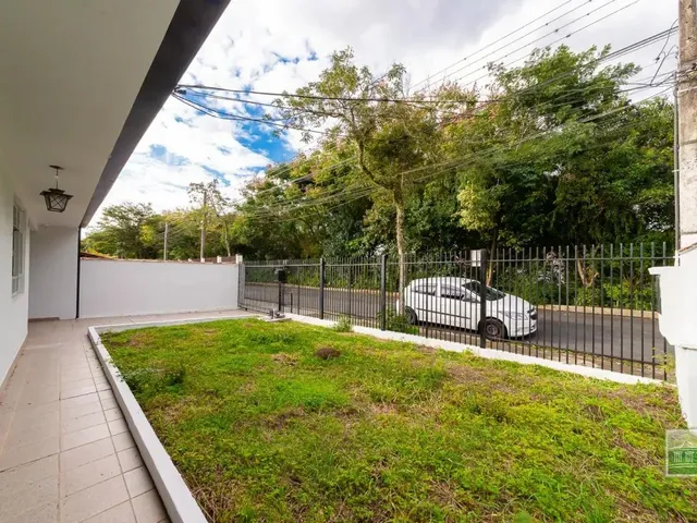 Prédio para alugar, no bairro Bacacheri em Curitiba