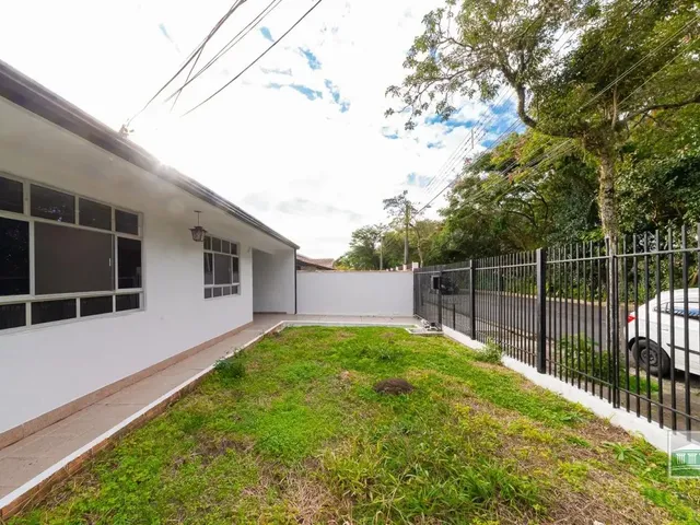 Prédio para alugar, no bairro Bacacheri em Curitiba