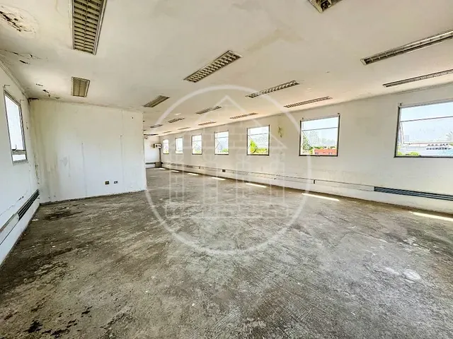 Prédio com 250m², à venda ou para alugar, no bairro Butantã em São Paulo