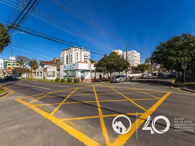 Prédio para alugar, no bairro Alto da Rua XV em Curitiba