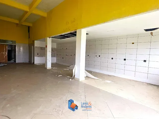 Prédio com 806m², à venda, no bairro Centro Cotia em Cotia