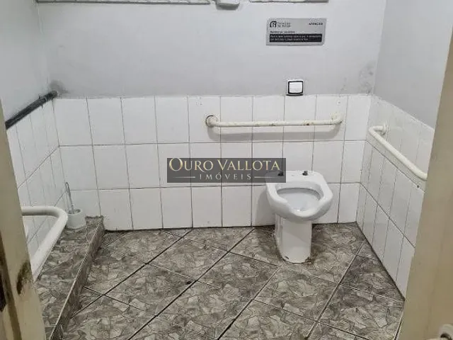 Prédio com 680m², para alugar, no bairro Jardim Bela Vista (Zona Norte) em São Paulo
