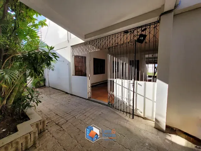 Prédio com 8950m², à venda, no bairro Cachoeira do Bom Jesus em Florianópolis