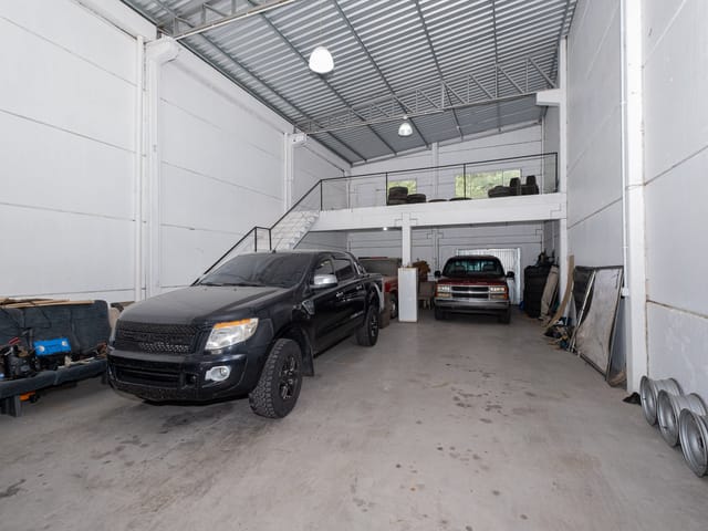 Prédio com 442m², para alugar, no bairro Três Vendas em Pelotas