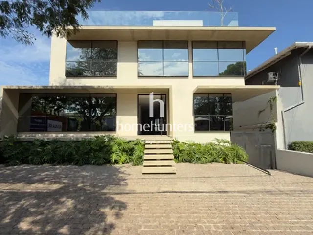 Prédio com 800m², para alugar, no bairro Nova Campinas em Campinas